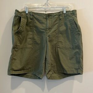 GAP - girlfriend chino shorts.  Size 14 TALL.  Olive green